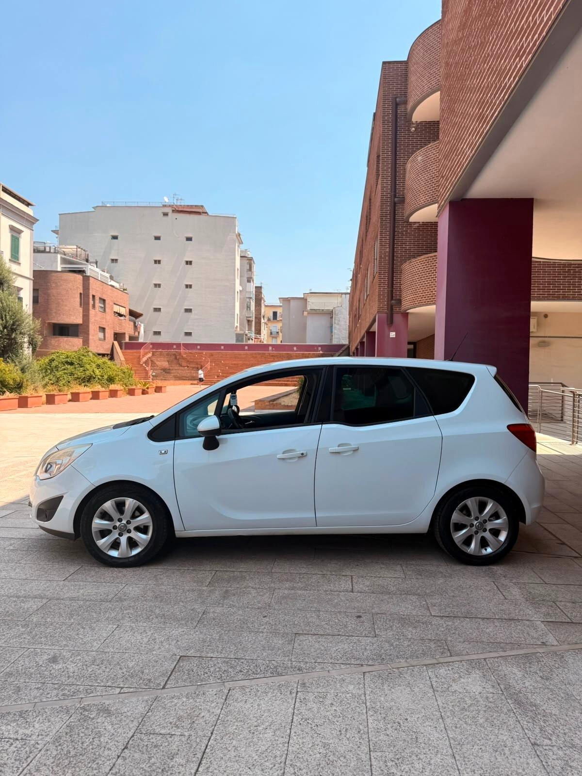 Opel Meriva 1.3 CDTI 95CV ecoFLEX Cosmo