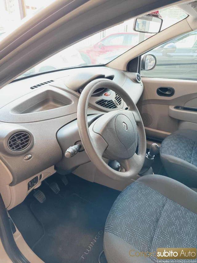 RENAULT Twingo 1.2 8V Dynamique