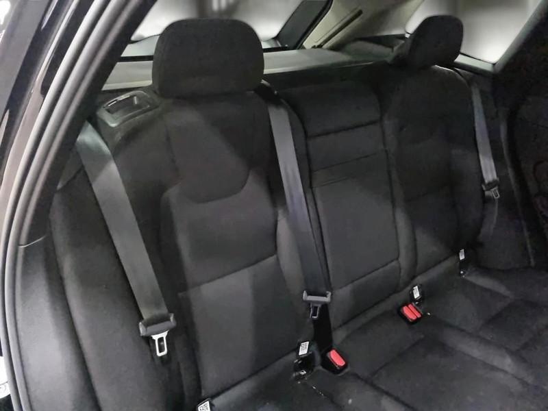 VOLVO XC60 B4 D AWD automatico Momentum Pro