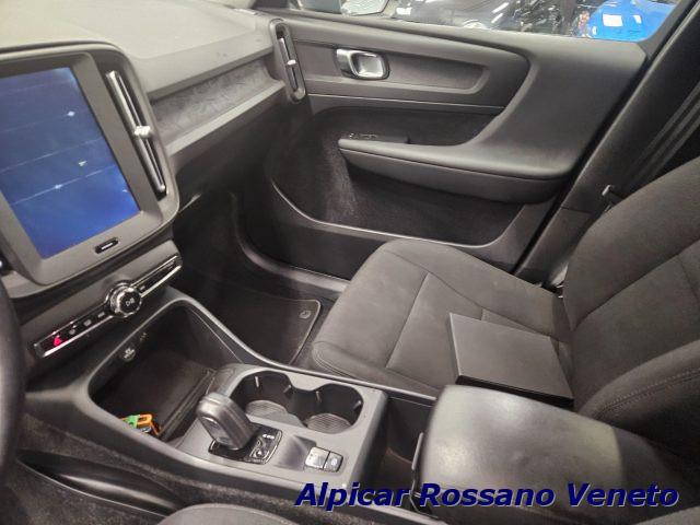 VOLVO XC40 T3 Geartronic Momentum