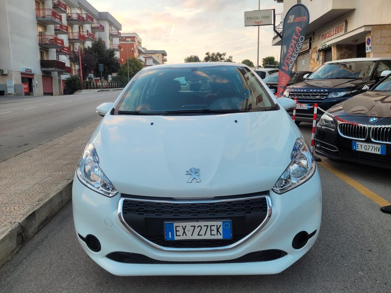 Peugeot 208 Active * 1.4 HDi * 68 CV * Perfetta * Garantita 12 Mesi