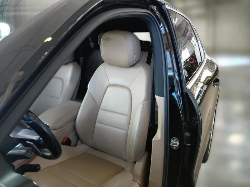 PORSCHE CAYENNE 3.0 V6 AUTO SUV