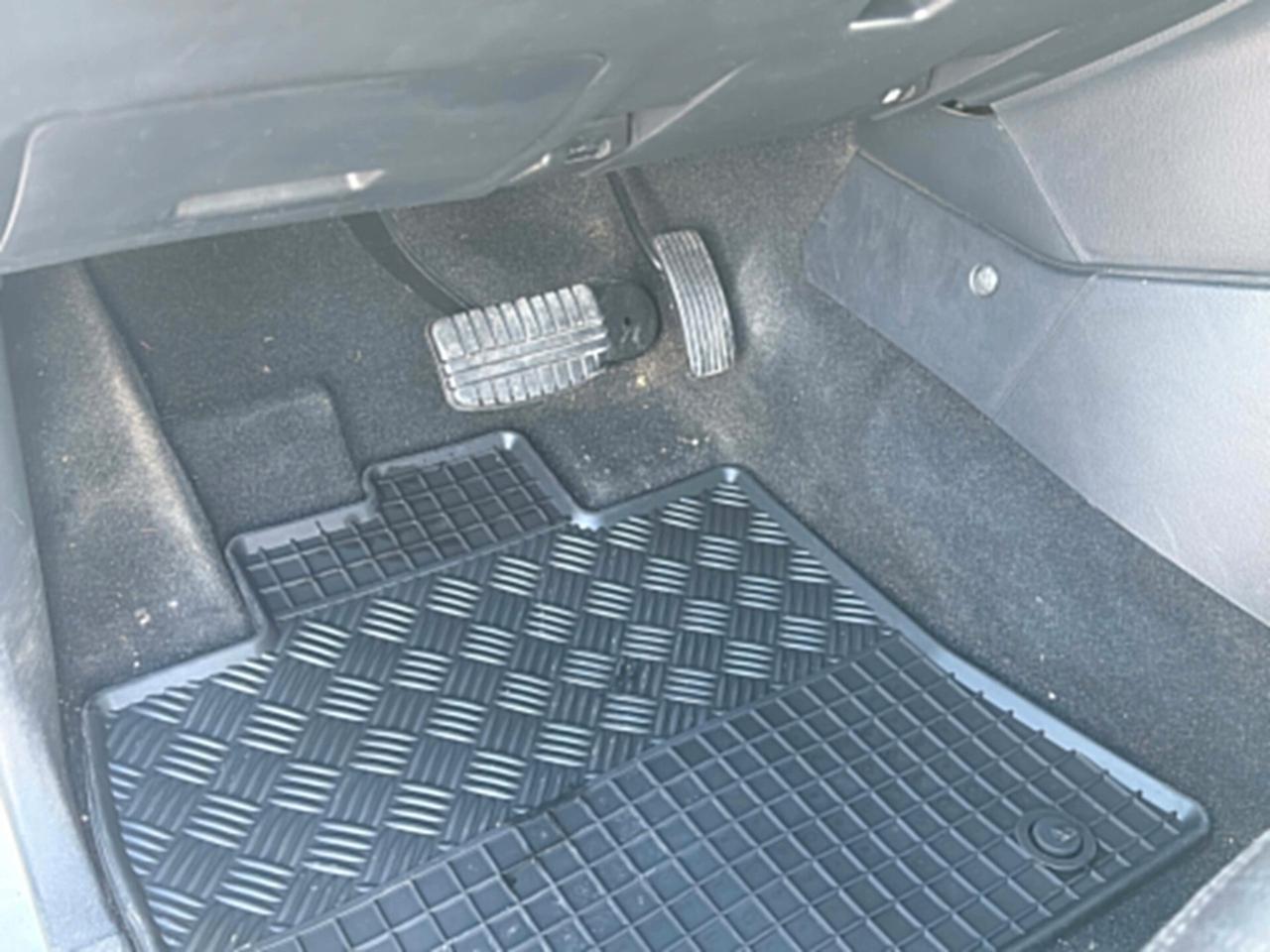 Mitsubishi Pajero 3.2 DI-D 16V aut. 3p. Intense DPF IVA ESPOSTA