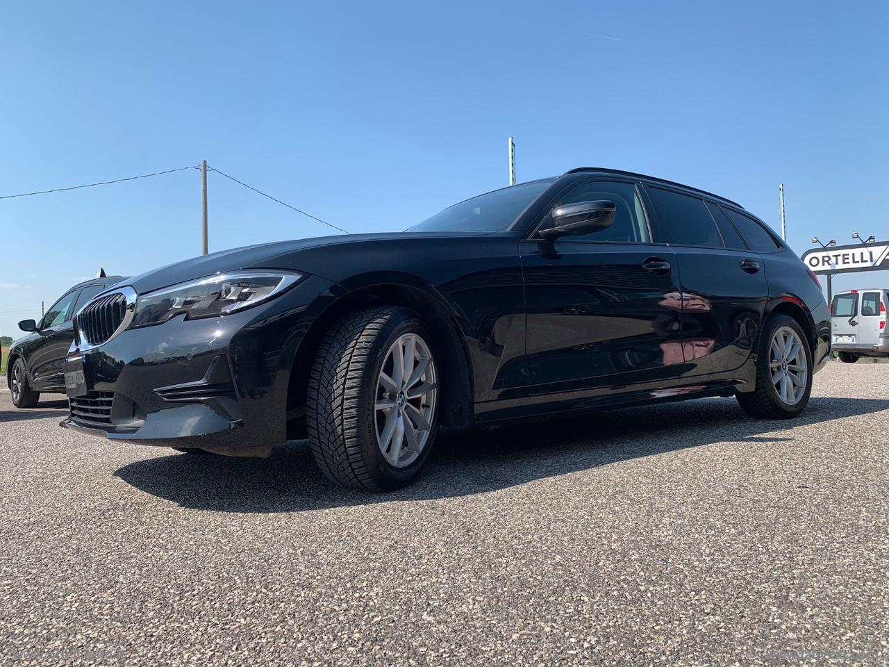 BMW 318d 48V Touring Business Advantage