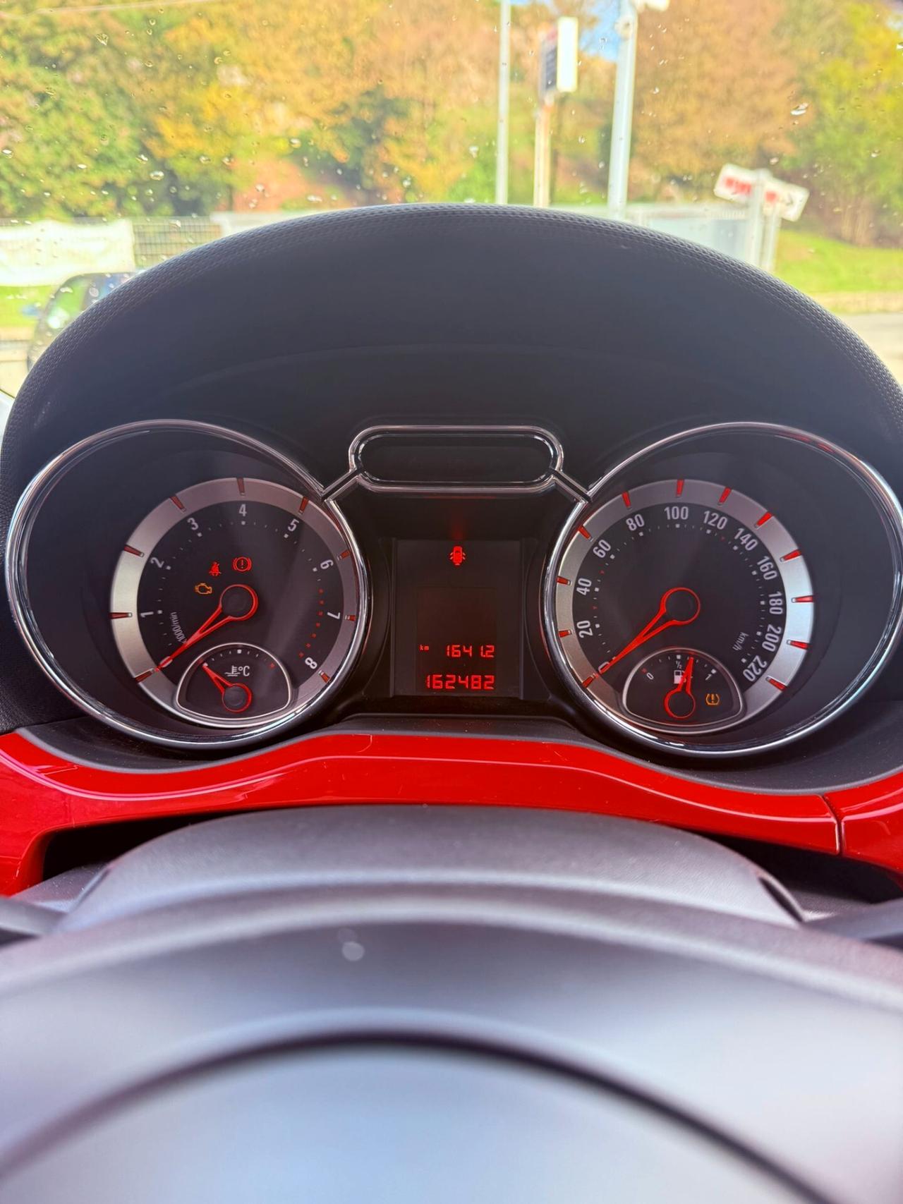 Opel Adam 1.4 87 CV GPL Tech Slam