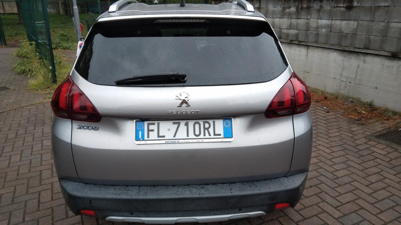 Peugeot 2008 BlueHDi 120 S&S Allure