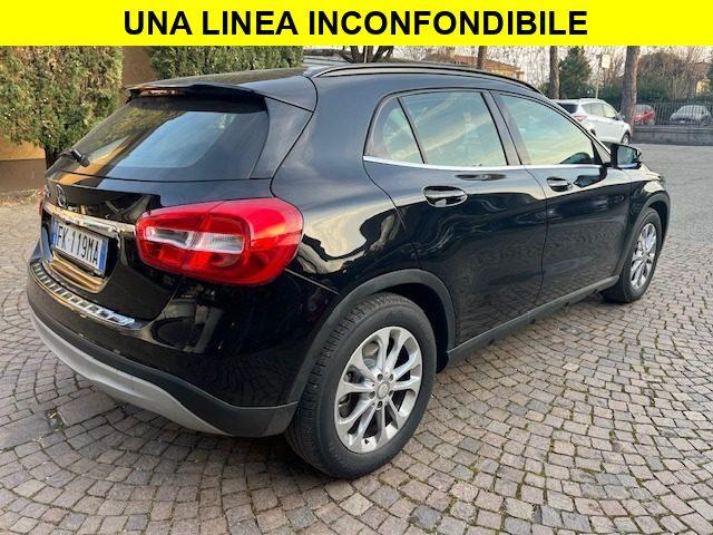 MERCEDES-BENZ GLA 180 Premium