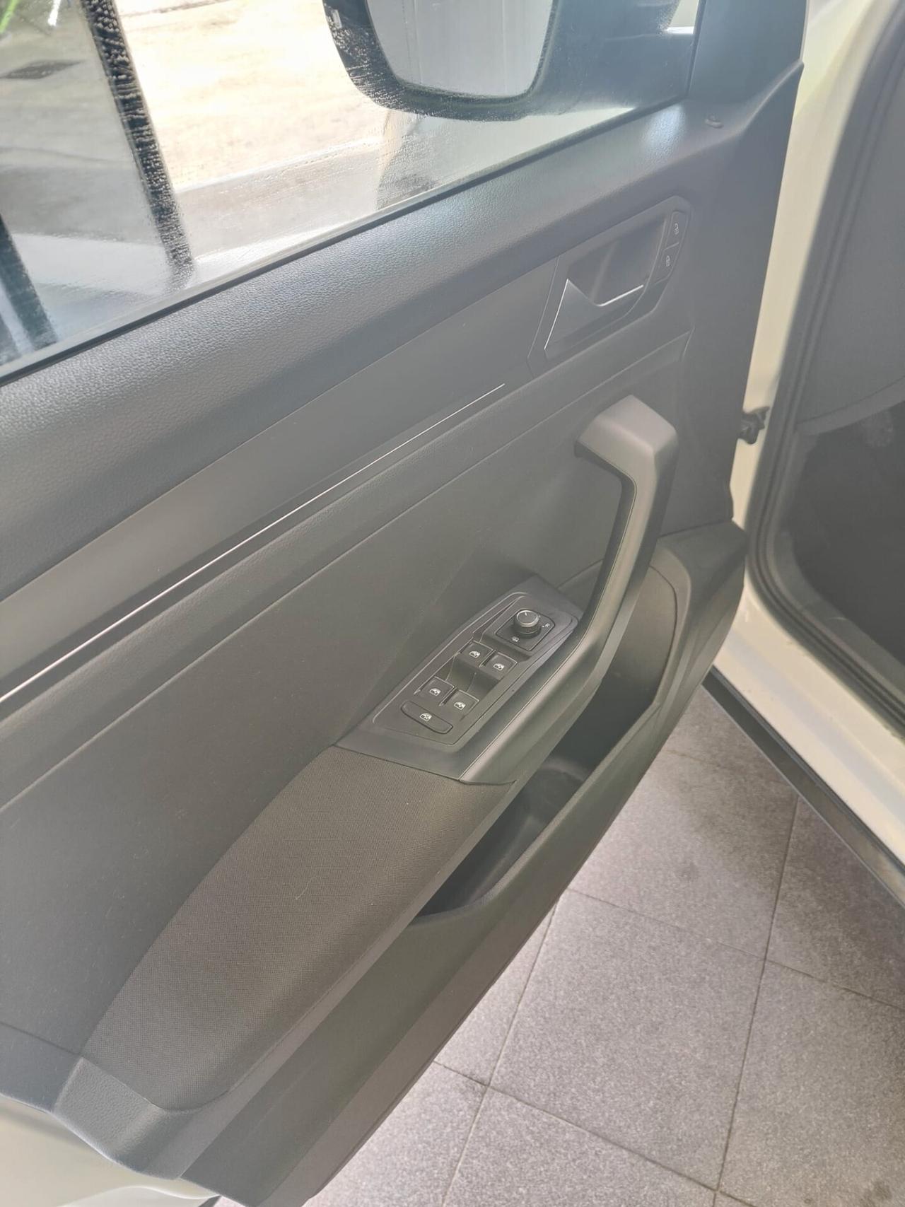 VOLKSWAGEN T-ROC- PRoV TOSCANA -ECCELLENTI CONDIZIONi