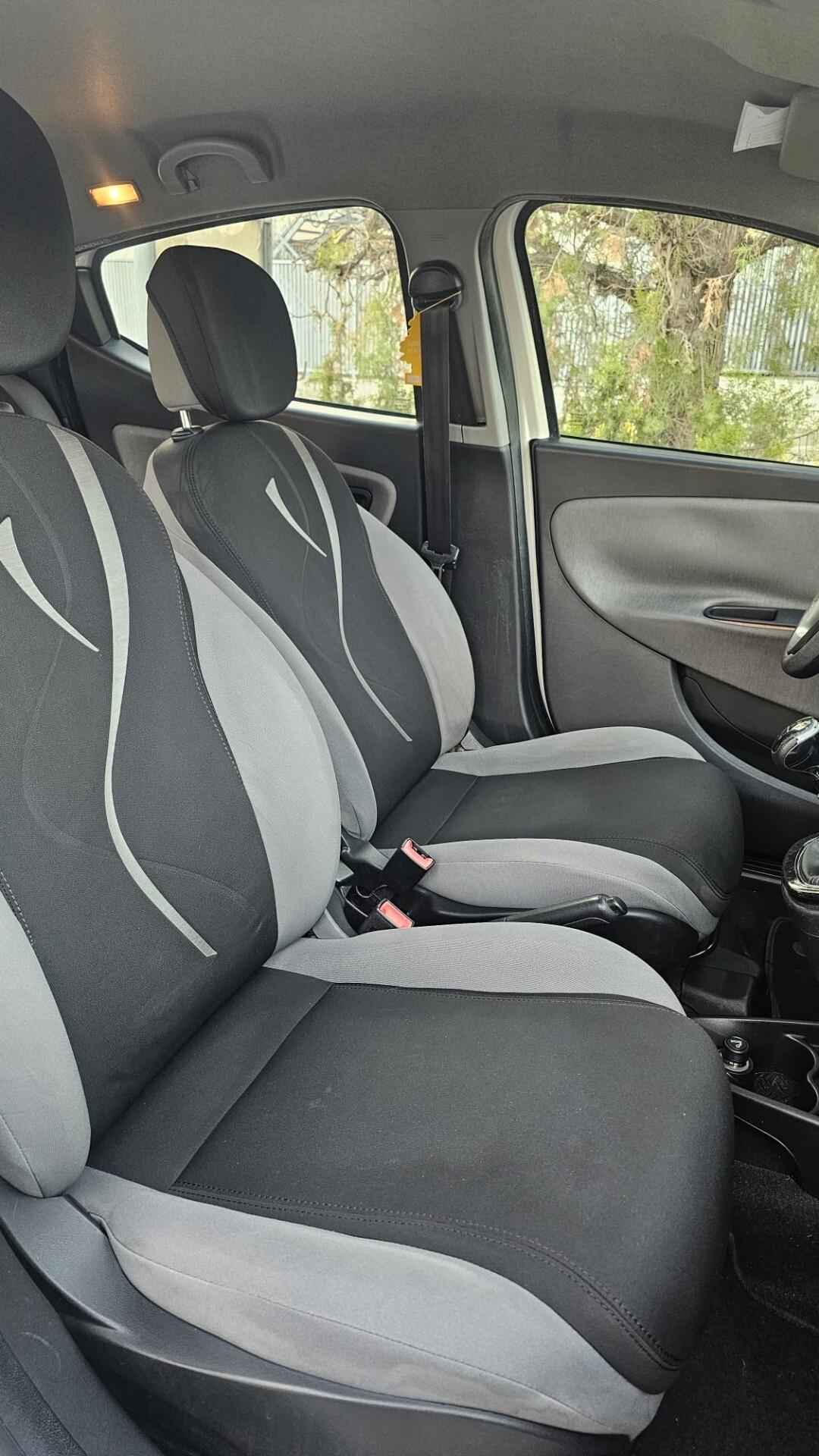 Lancia Ypsilon 1.3 MJT 16V 95 CV 5 porte S&S Elle