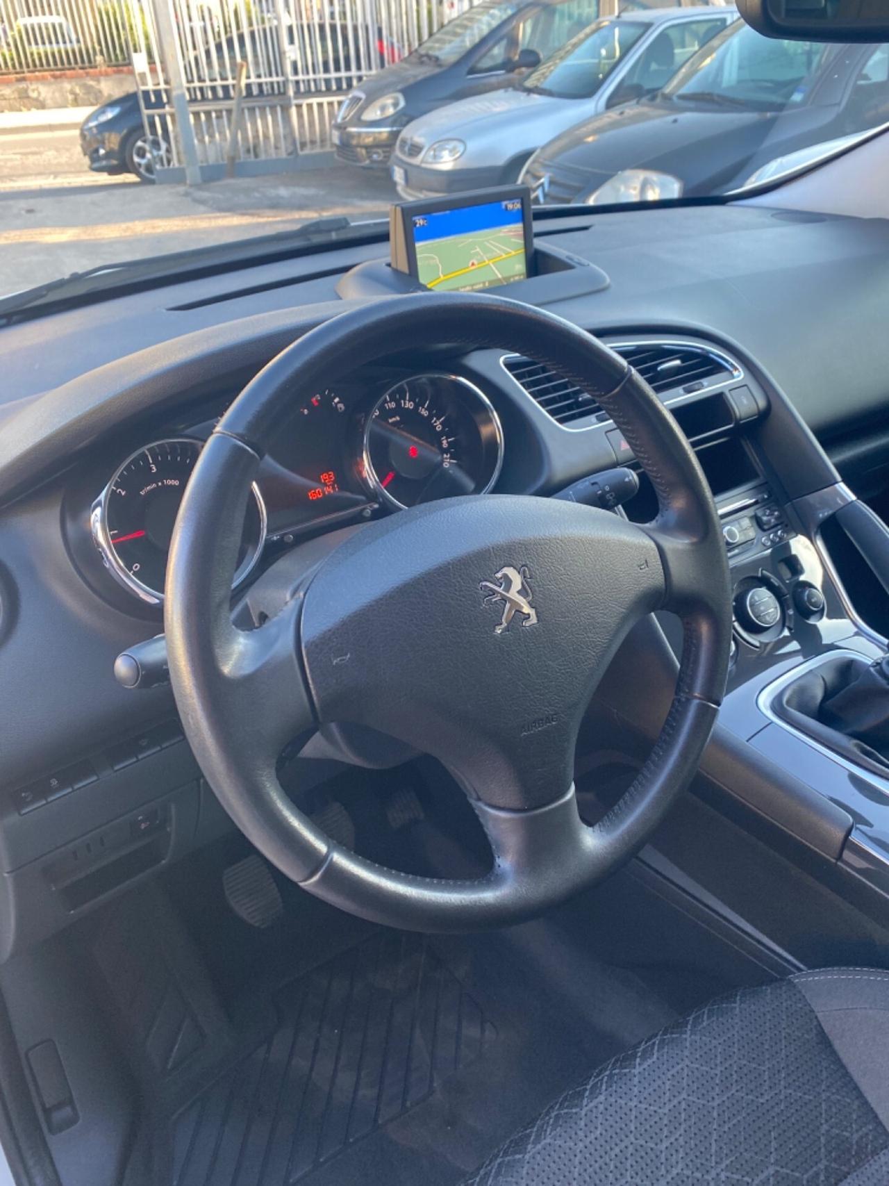 Peugeot 3008 1.6 HDI Fine 2016 Full Navi Led