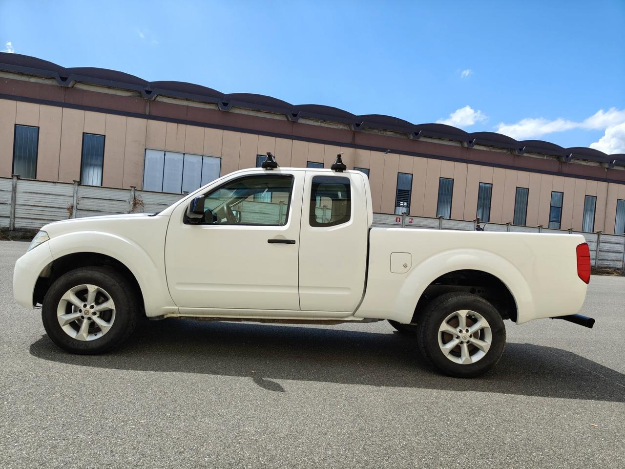 Nissan Navara 2.5 dCi 190CV 2 porte King Cab Sport