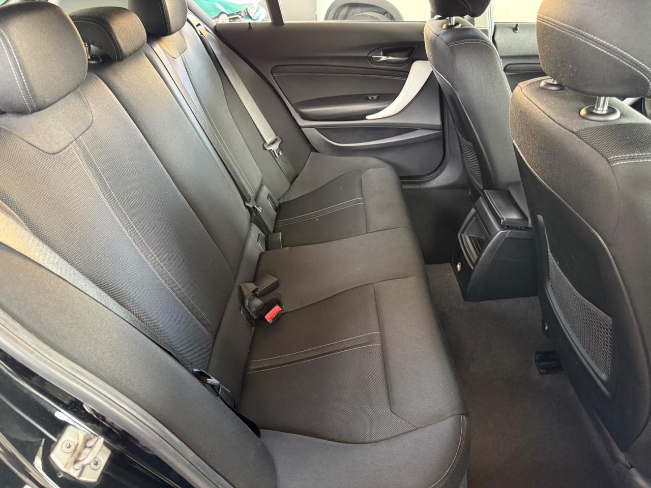 Bmw 118 118d 5p. Urban CAMBIO AUTO UNICO PRO TAGLIANDI