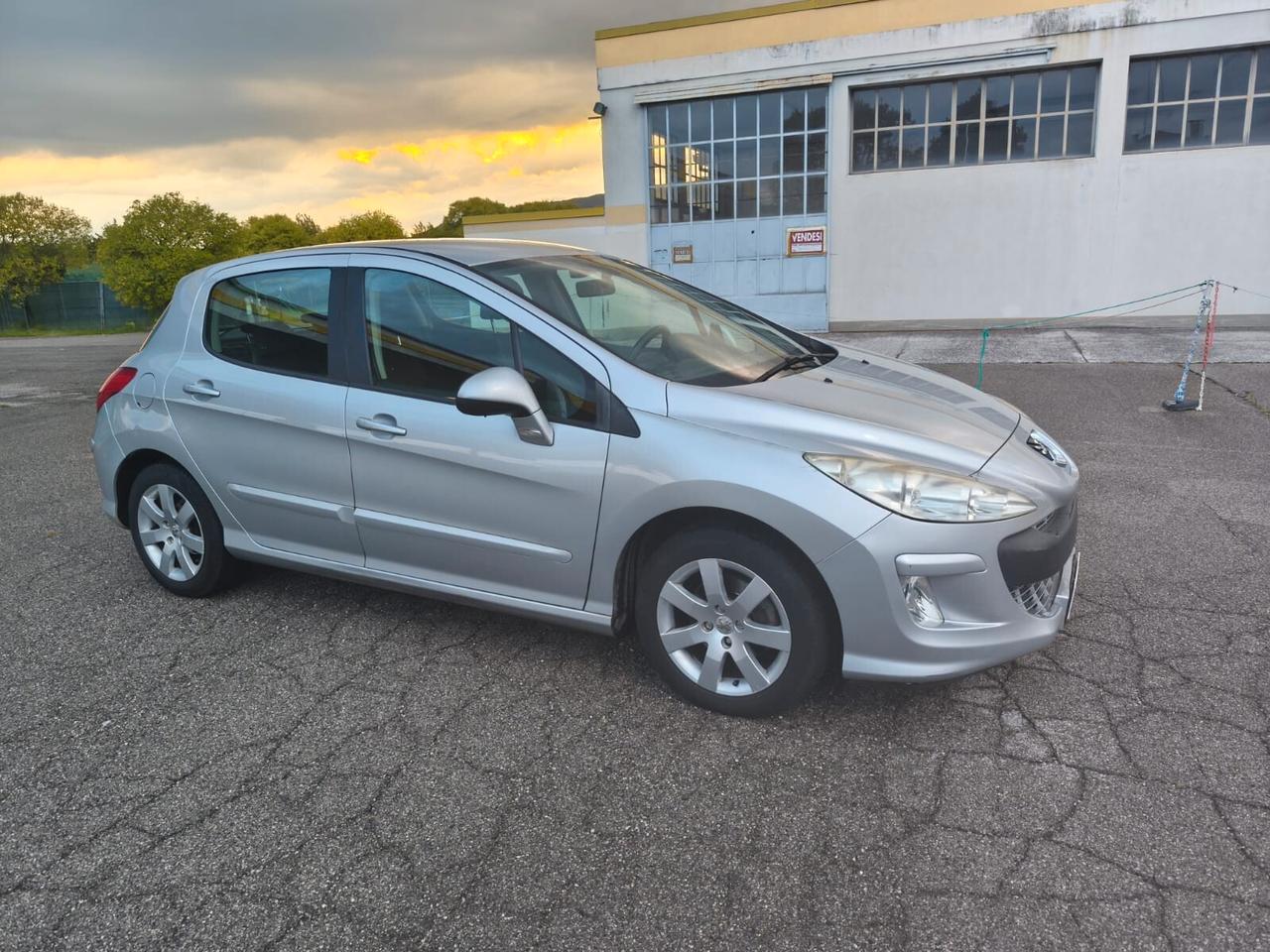 Peugeot 308 1.6 VTi 120CV 5p. Tecno
