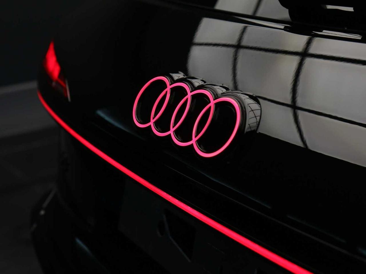 Audi Q3 20.tfsi s line edition #50385
