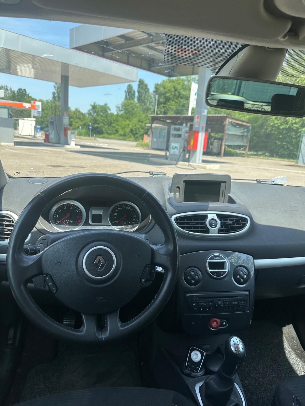 Renault Clio 1.2 16V 5 porte Dynamique