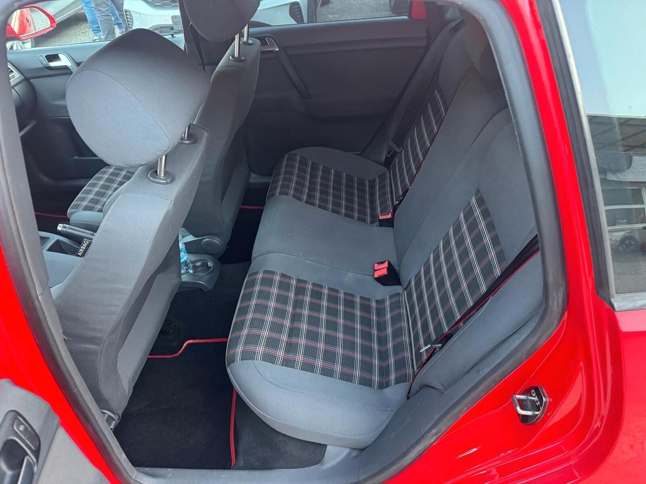 Volkswagen Polo 1.8 T 20V 5p. GTI