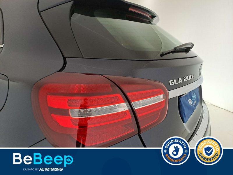 Mercedes-Benz GLA 200 D SPORT 4MATIC AUTO