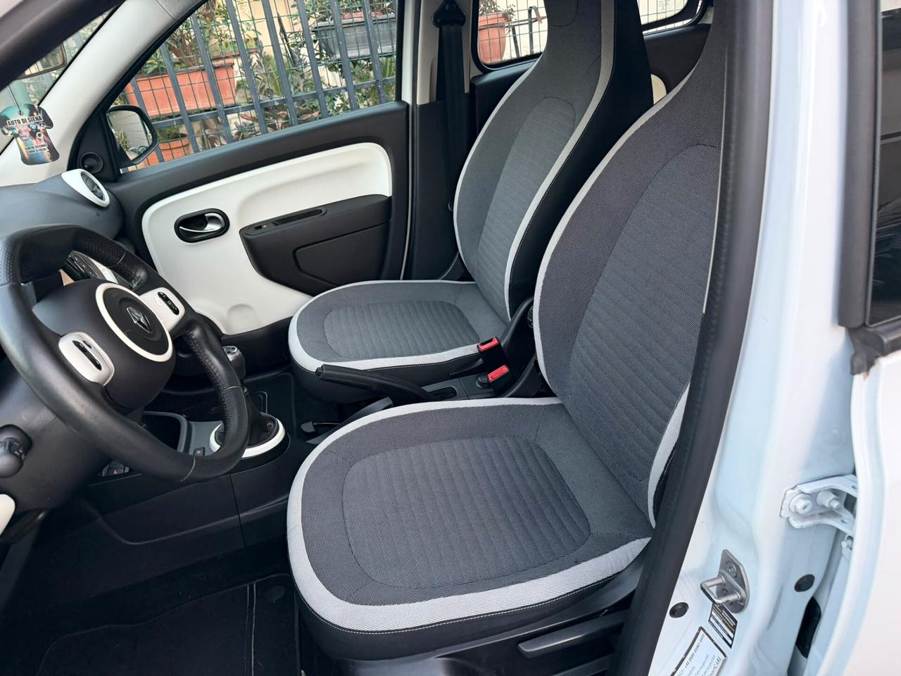 Renault Twingo SCe 65 CV Duel2