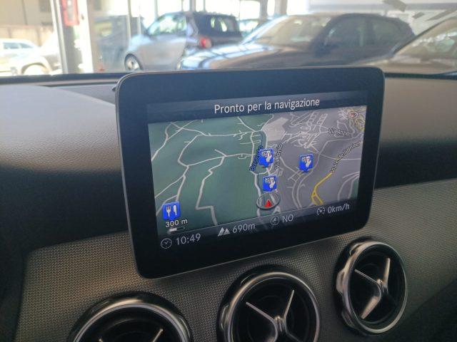 MERCEDES-BENZ GLA 200 d Automatic Premium