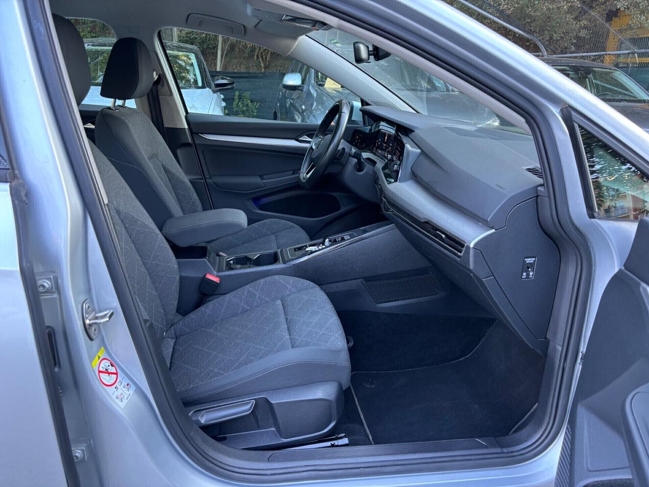 Volkswagen Golf 1.5 TGI METANO DSG Life OK Neopatentati