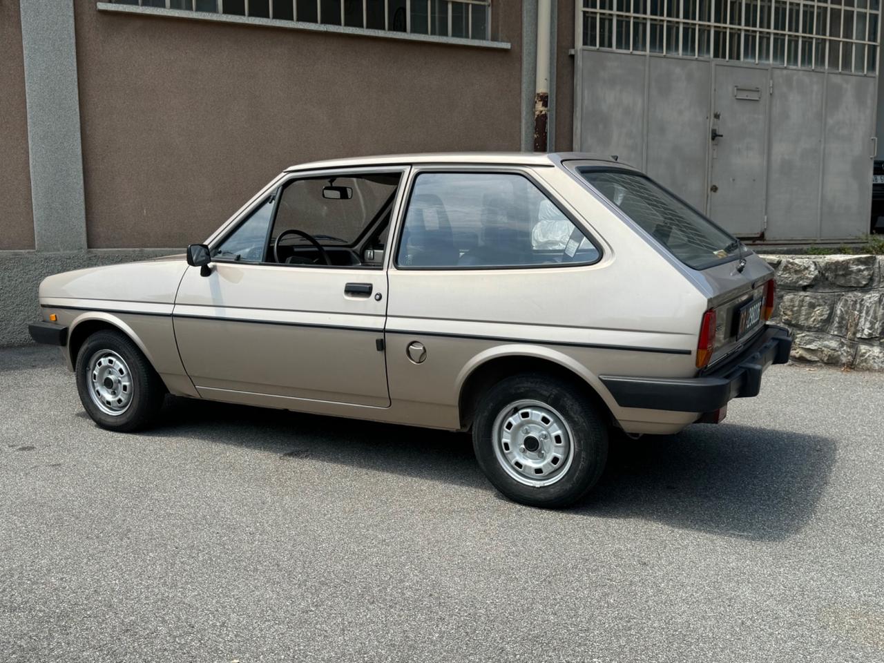 Ford Fiesta 900 Mk1 (1982) - ASI - Targhe Originali