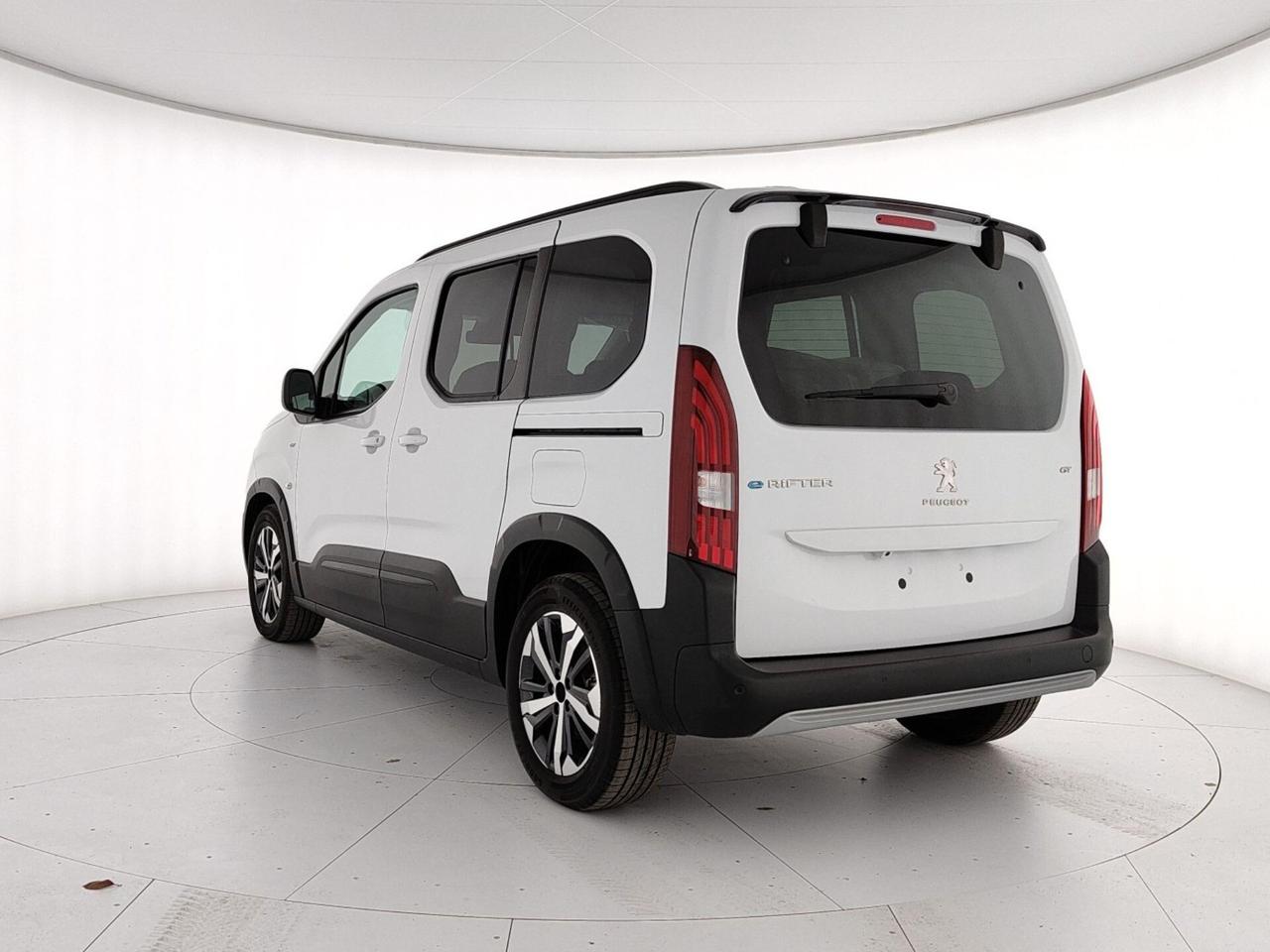 Peugeot Rifter e-Rifter motore elettrico 136 CV 50kWh GT Standard