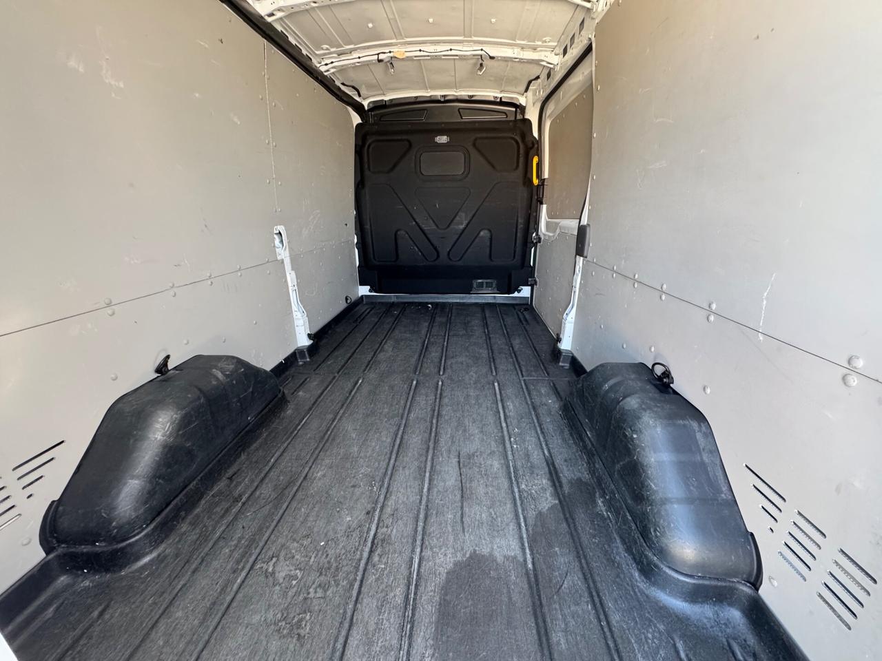 Ford transit l2 h2