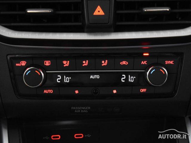 SEAT Arona 1.0 TGI FR Fari LED, Retrocamera, Full Link