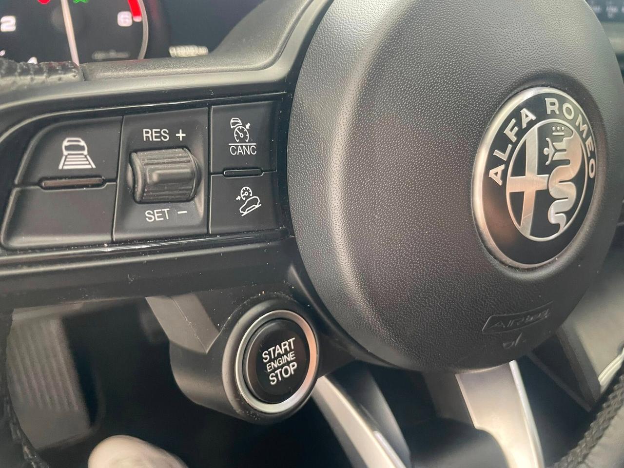Alfa Romeo Stelvio 2.2 Turbodiesel 160 CV AT8 RWD Business
