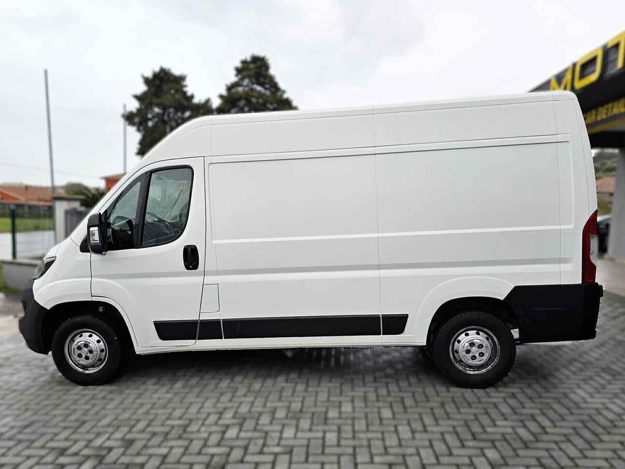 Peugeot Boxer 335 2.2 BlueHDi 140 S&S PM-TM Furgone
