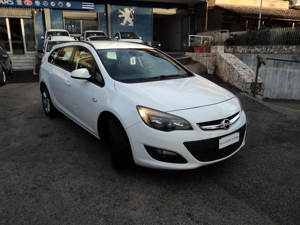 Opel Astra 1.6 CDTi 110CV