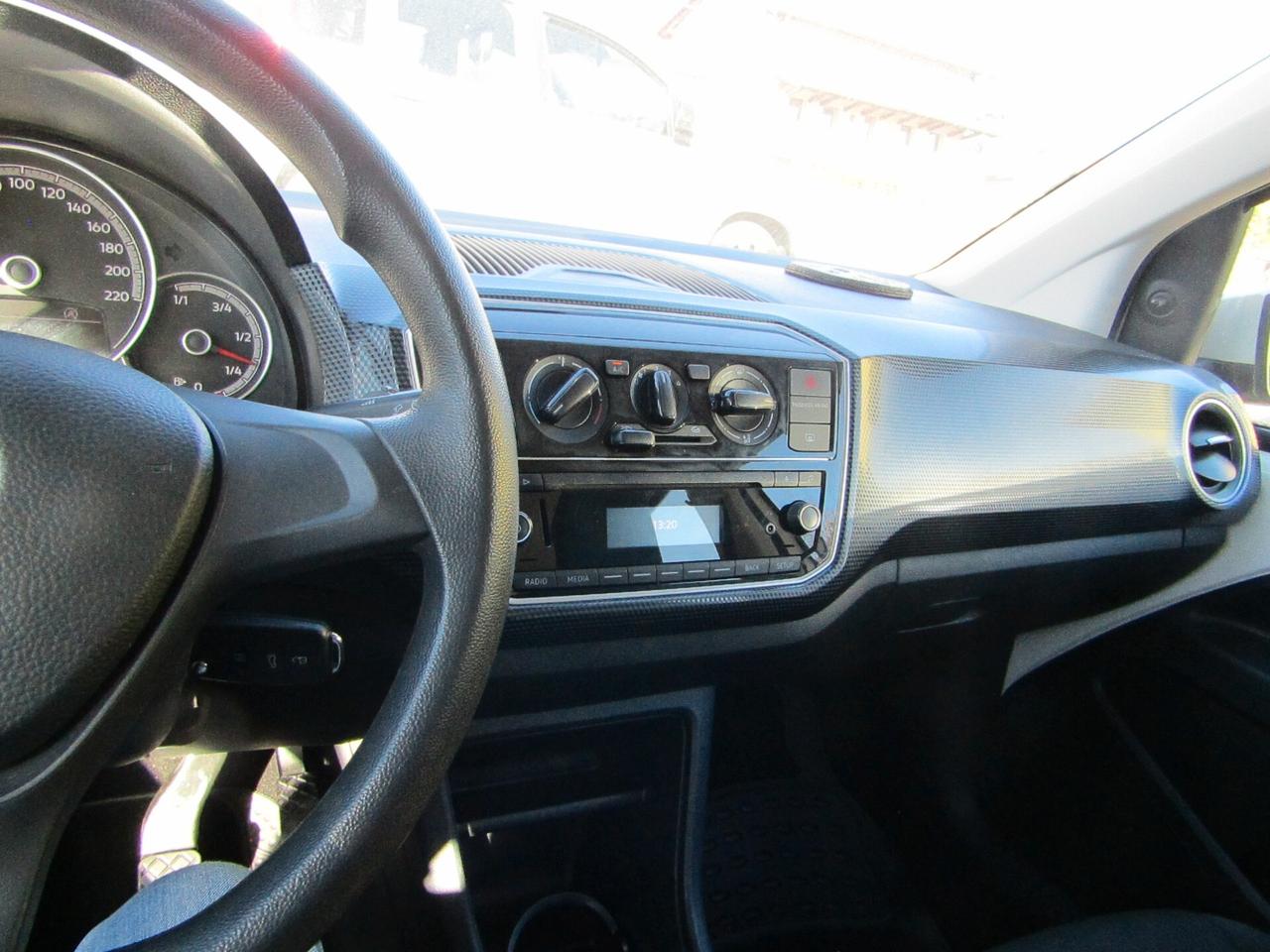 Volkswagen up! 1.0 5p. move