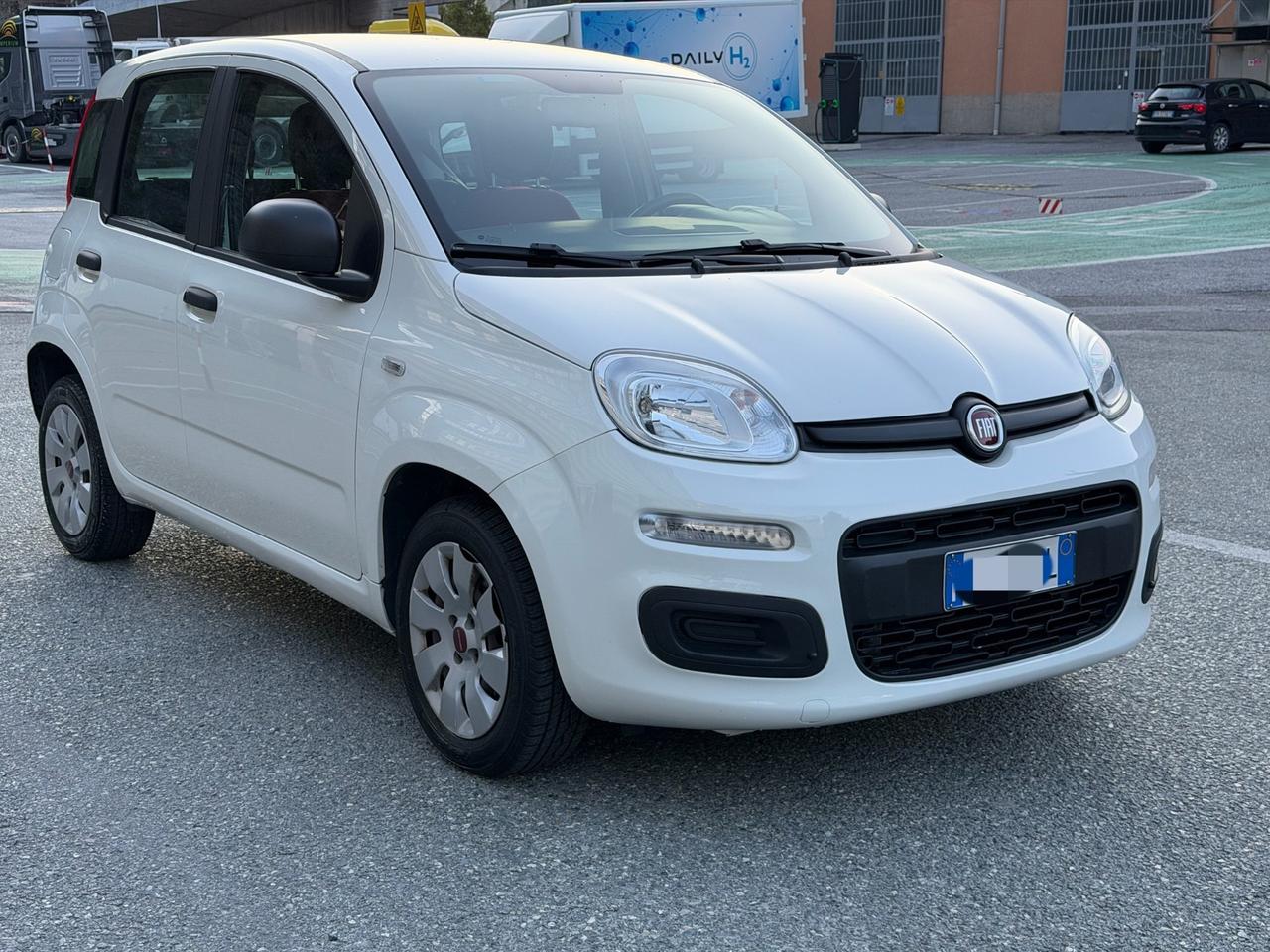 Fiat Panda 1.2 BENZINA 69CV / EURO 6 - NEOPATENTATI