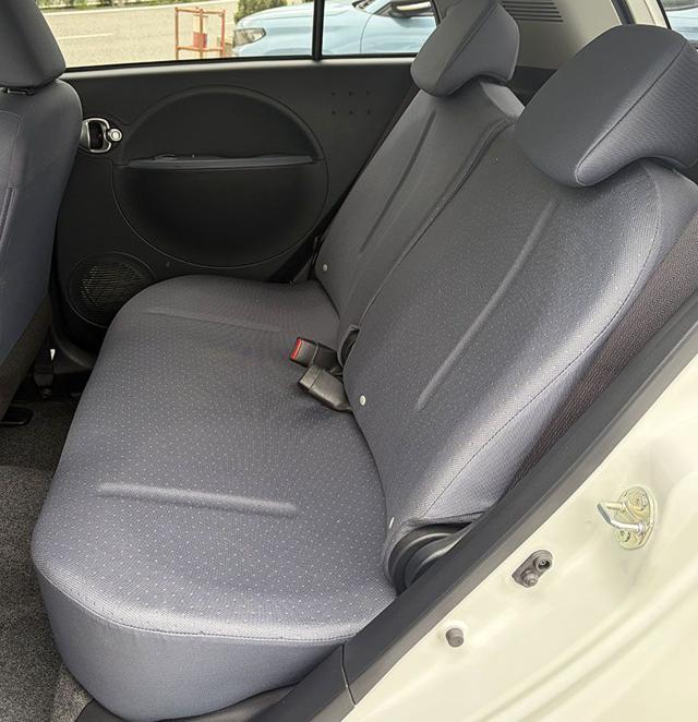 PEUGEOT iOn Active