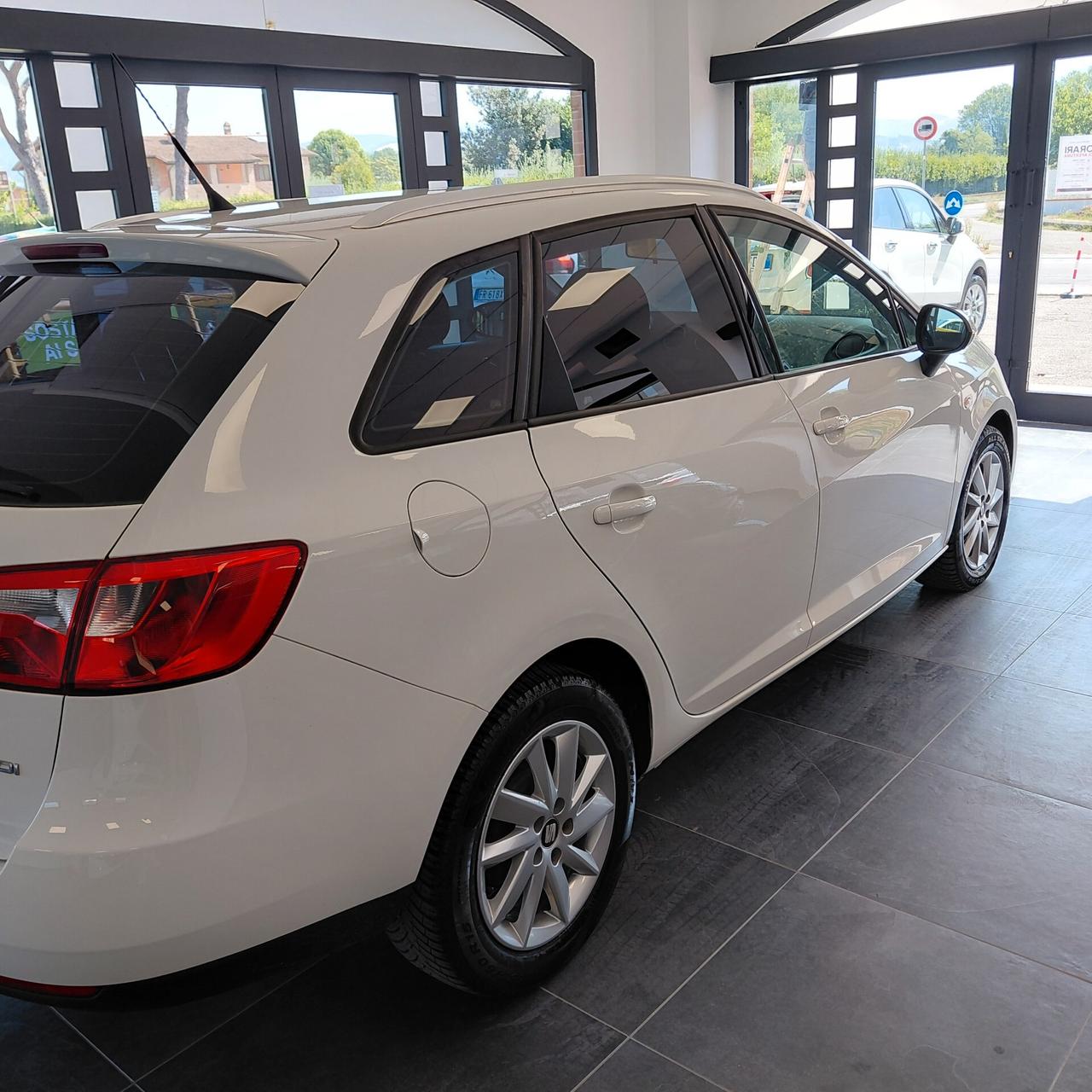 SEAT IBIZA ANNO 2014 DS 1.6 ADATTA NEOPATENTATI KM 130 MILA