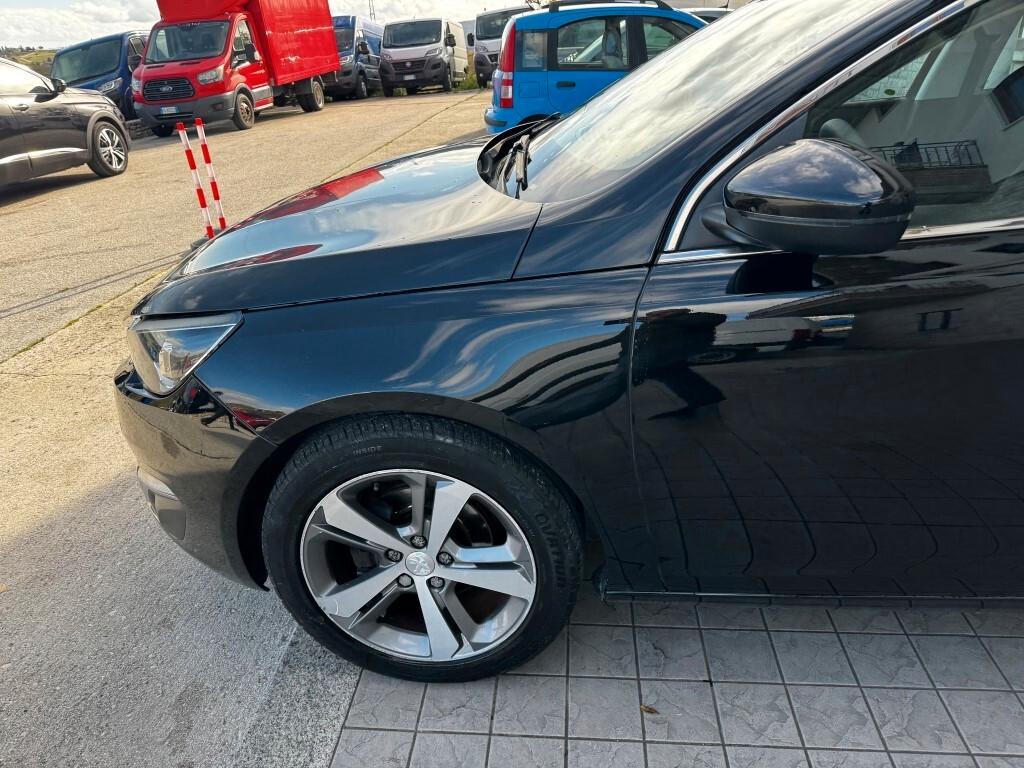 Peugeot 308 BlueHDi 120 S&S SW Allure