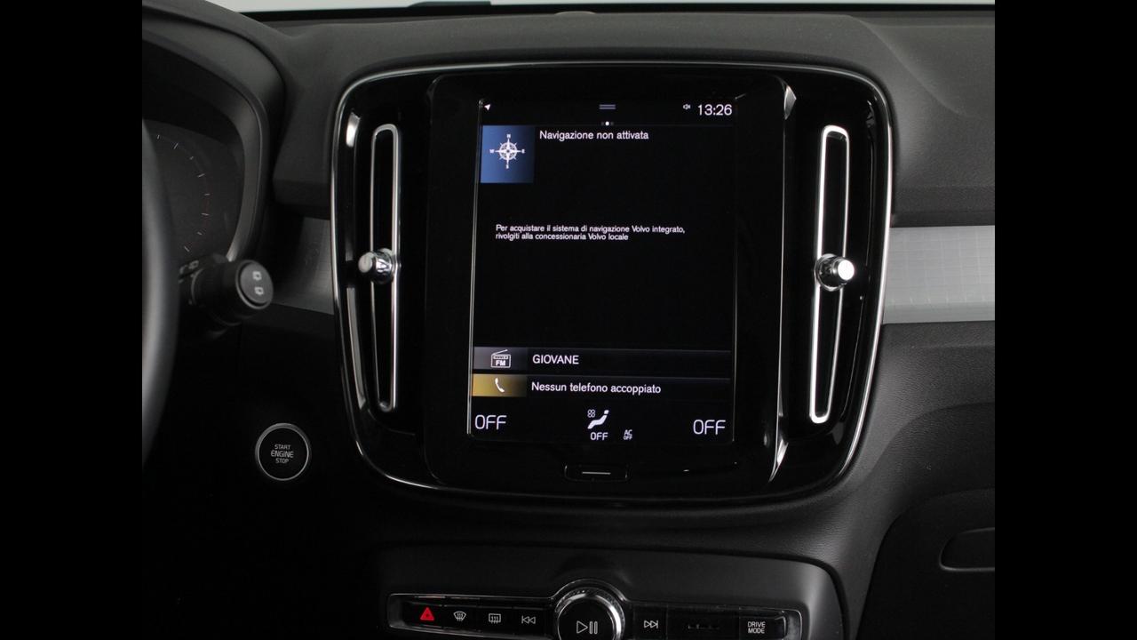 VOLVO XC40 - XC40 1.5 t3 Momentum 163cv auto my21