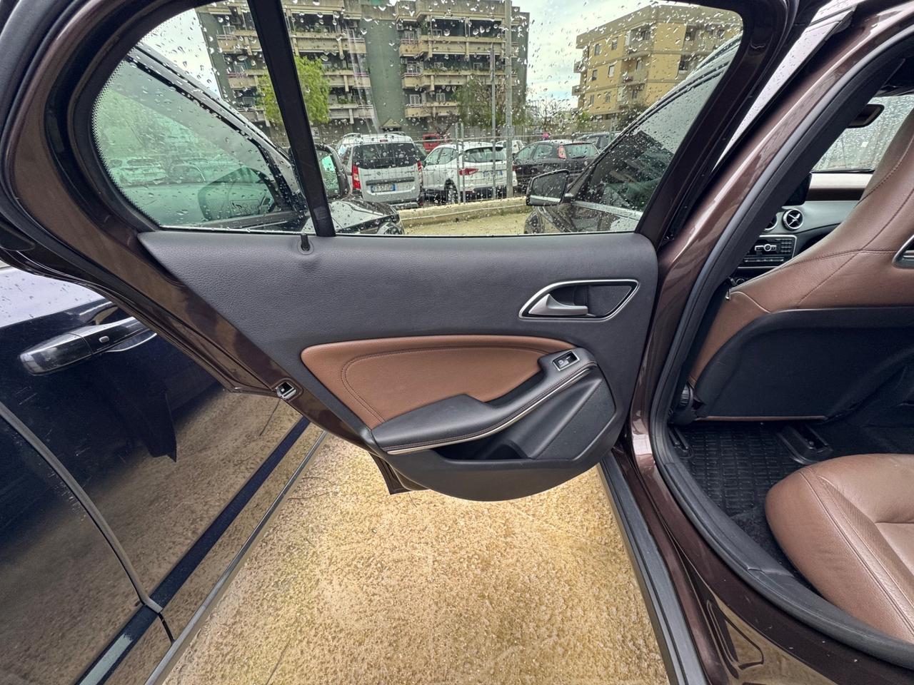 Mercedes-benz GLA 200 CDI Automatic Premium