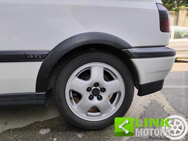 VOLKSWAGEN Golf 2.0 16V cat 3p GTI