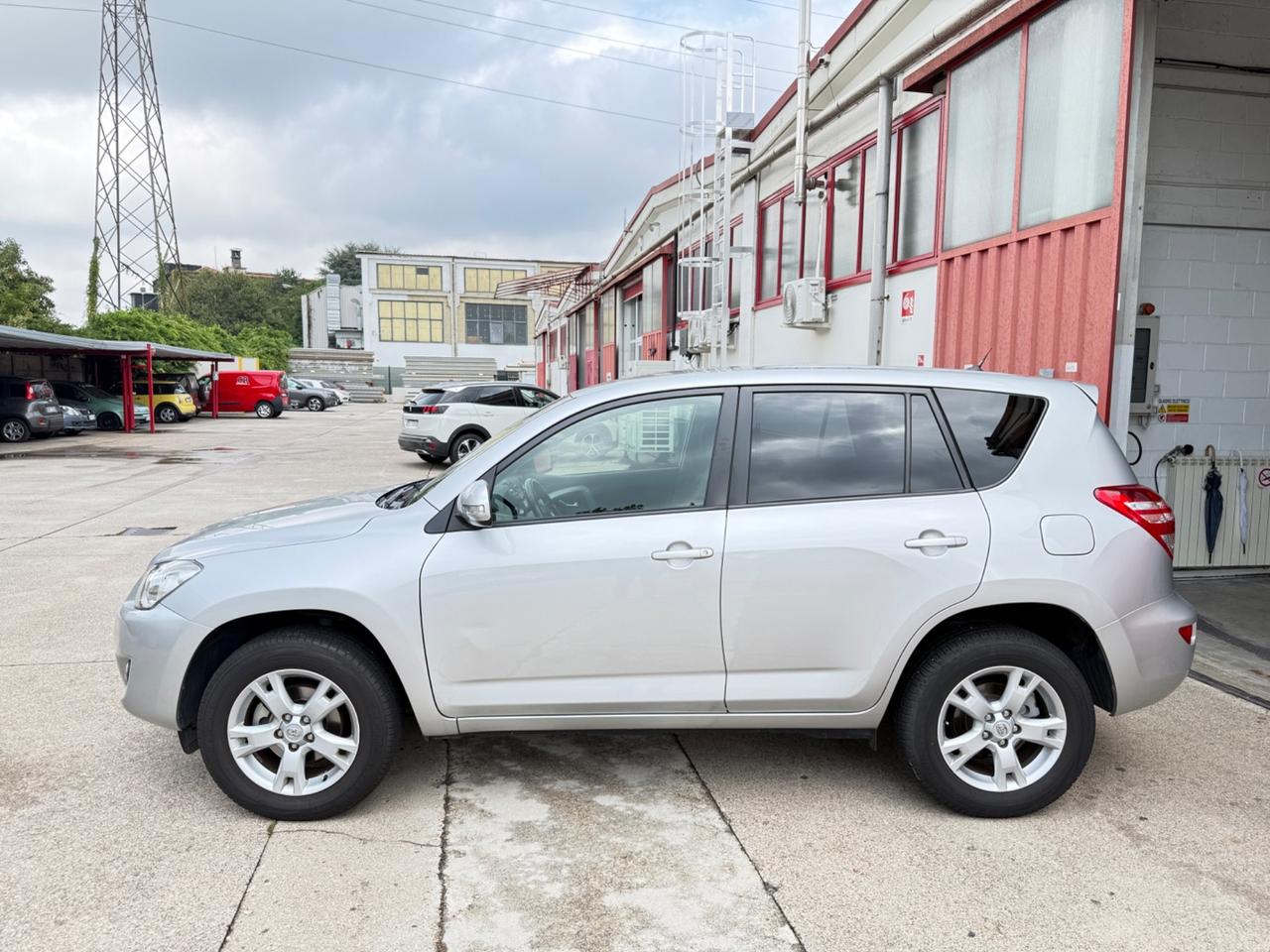 Toyota RAV 4 RAV4 2.2 D-4D 150 CV DPF 4X4