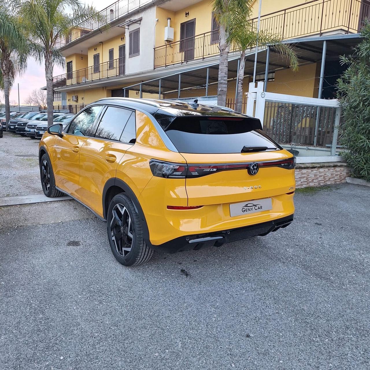 VOLKSWAGEN NEW T-ROC 1.5 eTSI R-LINE ACT 150CV DSG