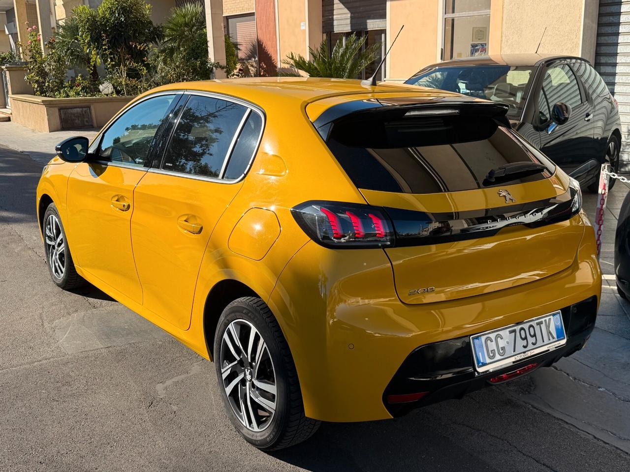 Peugeot 208 BlueHDi 100 Stop&Start 5 porte Allure