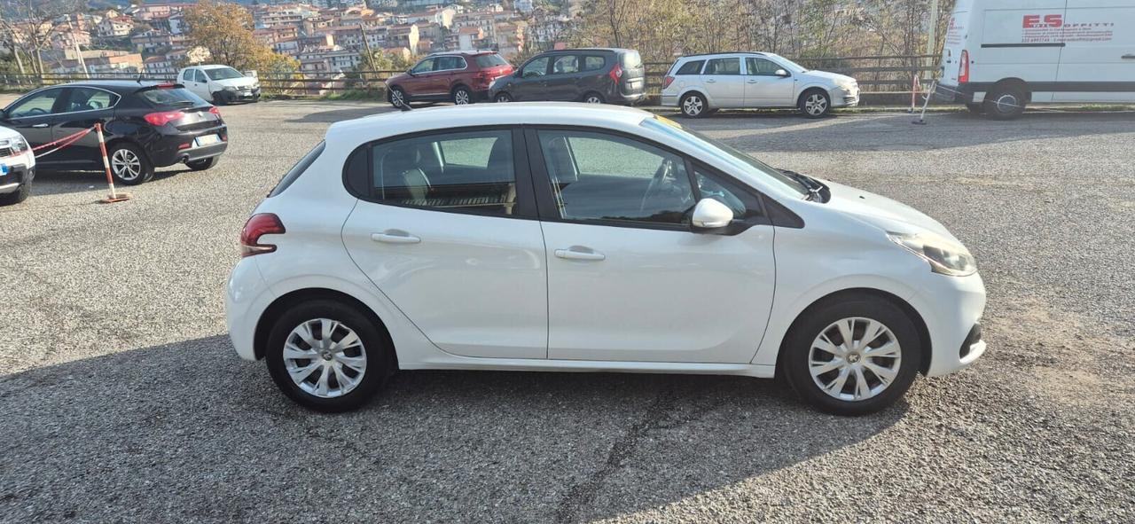 Peugeot 208 PureTech 82 5 porte Active- Km 64.900