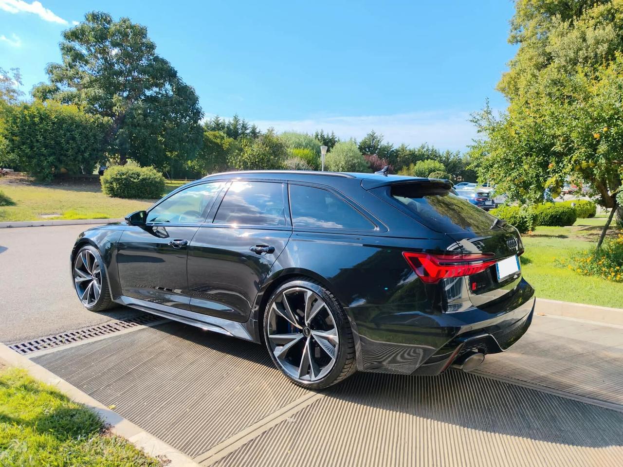 Audi RS6 Avant 4.0 TFSI V8 quattro tiptronic
