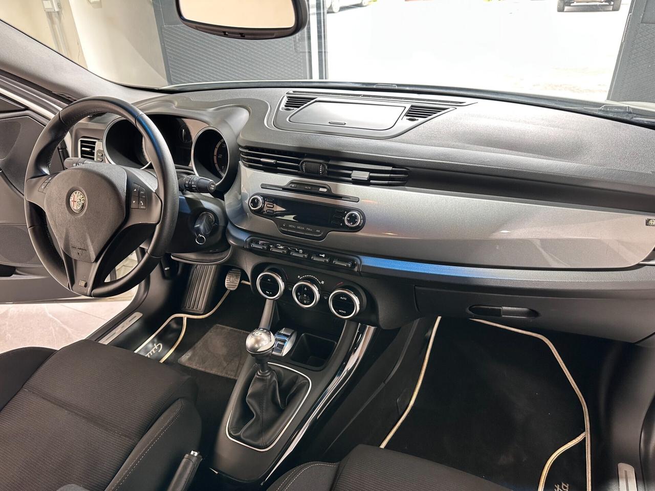 Alfa Romeo Giulietta 1.6 JTDm-2 105 CV Distinctive