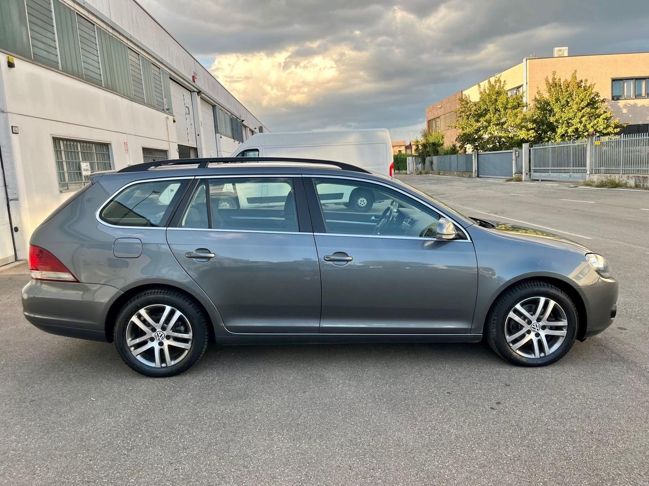 VW Golf Sw 1.6TDI 2011 162.000km perfetta