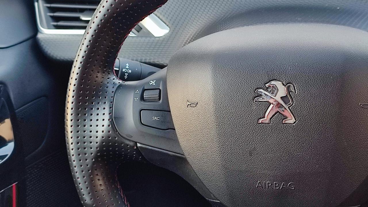 Peugeot 208 BlueHDi 100 5 porte GT Line