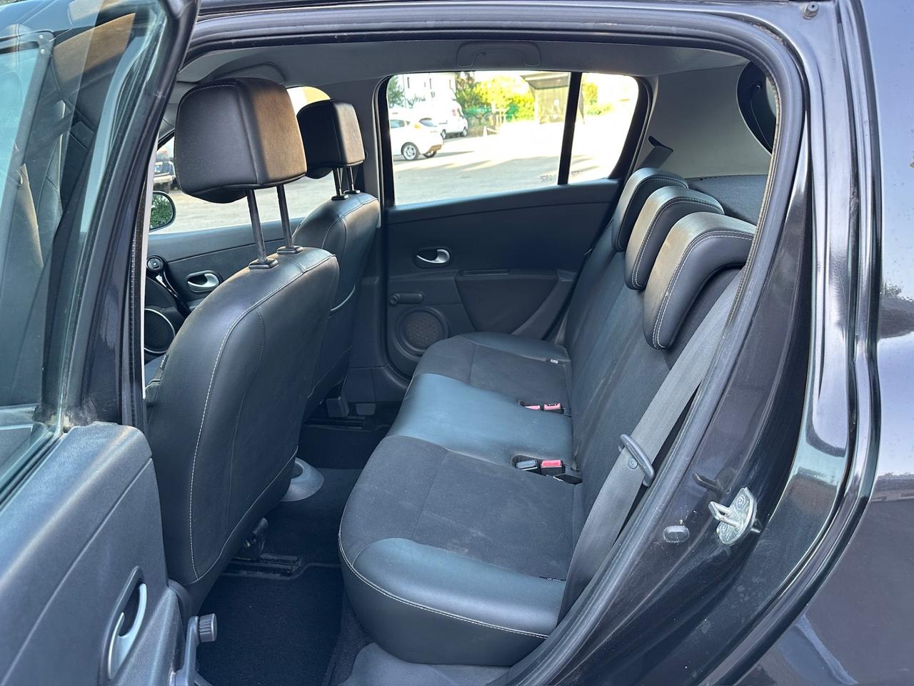 Renault Clio 1.2 16V 5 porte Live X Neopatentati