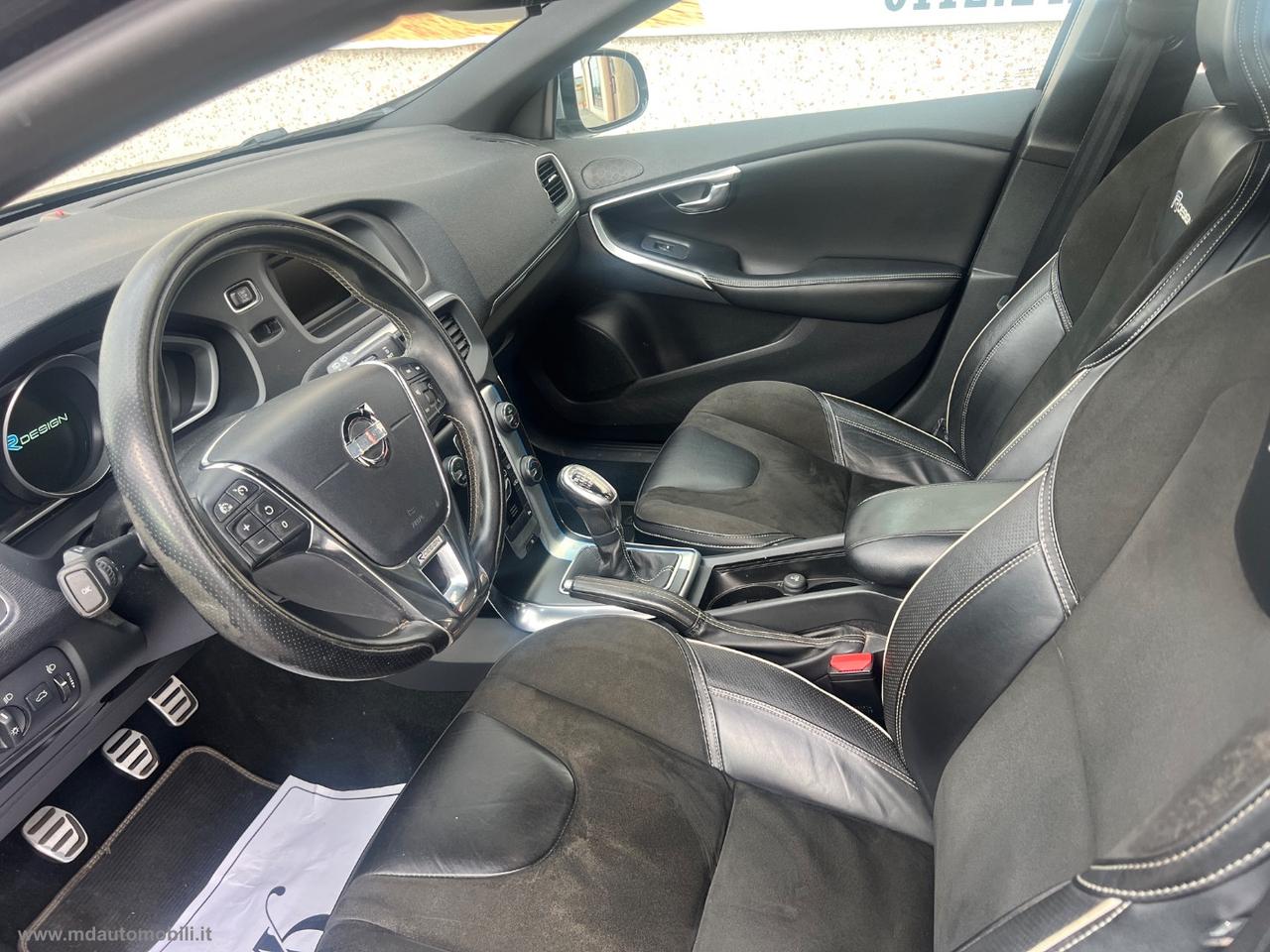 VOLVO V40 D2 1.6 R-design CERCHI 18