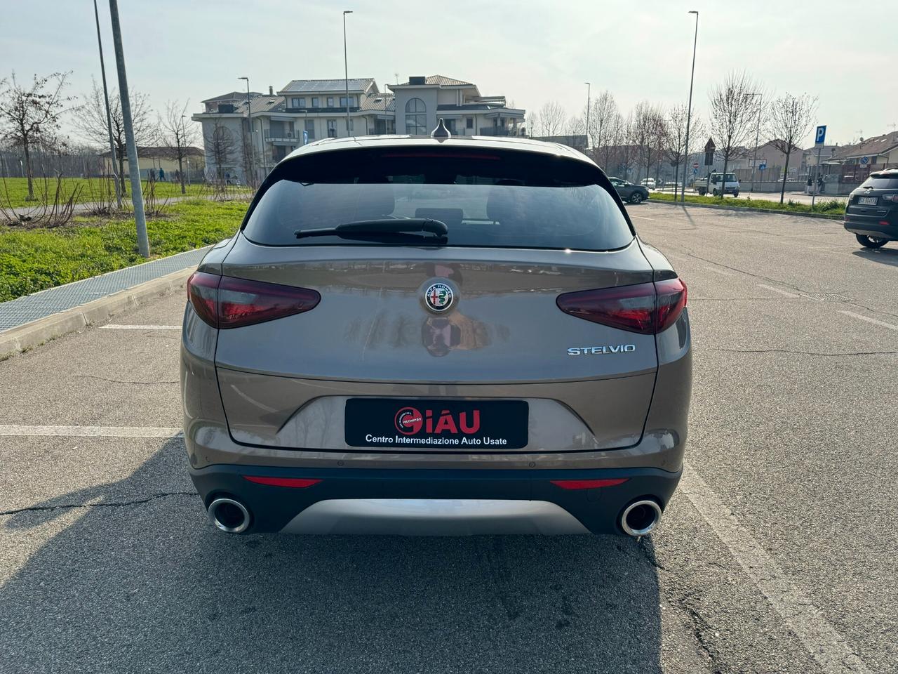 Alfa Romeo Stelvio 2.2 Turbodiesel 150 CV auto (da 307 € al mese)